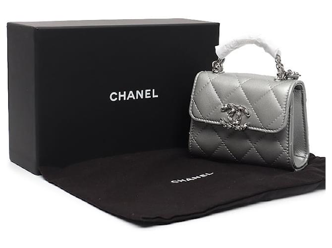 Chanel Mini bolsa crossbody com alça superior em pele de cordeiro AP3236 Cinza  ref.1287813