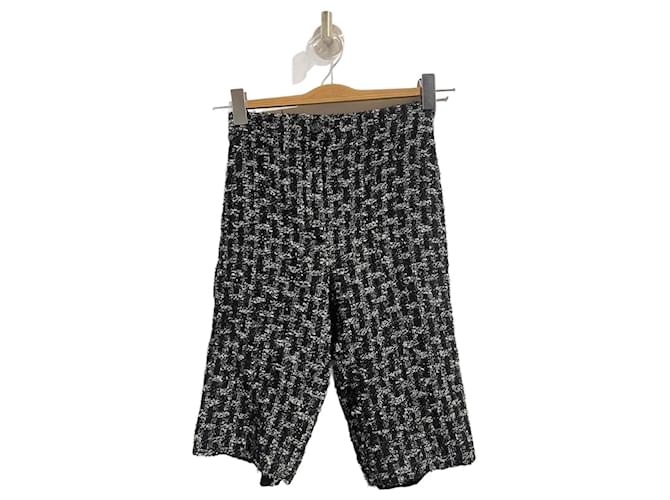 CHANEL  Shorts T.International XS Wool Black  ref.1290717