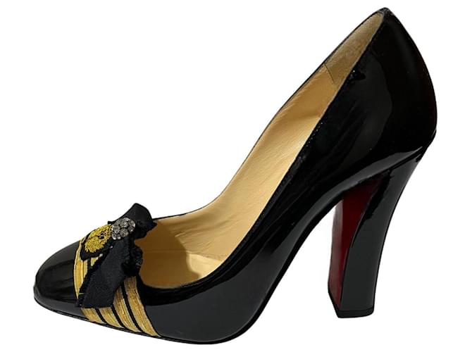Christian Louboutin High heels Schwarz Lackleder  ref.1290844