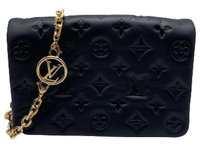 LOUIS VUITTON  Clutch bags T.  leather Black  ref.1291071