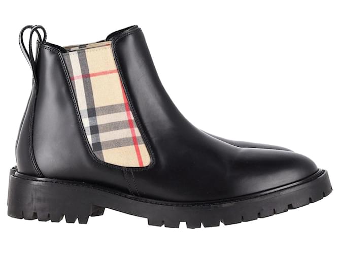 Burberry Chelsea Boots in Black Leather  ref.1291513