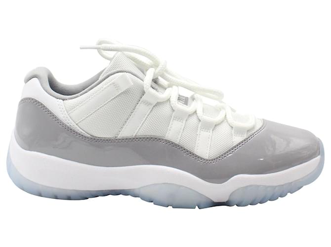 Nike-Jordan 11 Retro Low Sneakers aus grauem Lackleder  ref.1291675