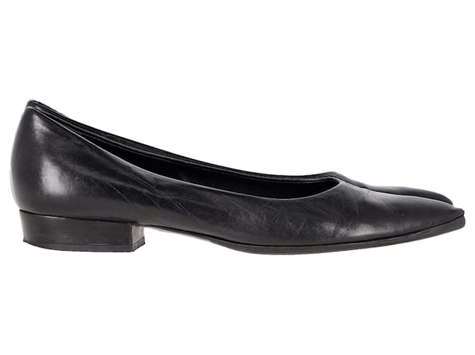 Prada Low-Heel Pointed-Toe Pumps in Black Leather  ref.1292728