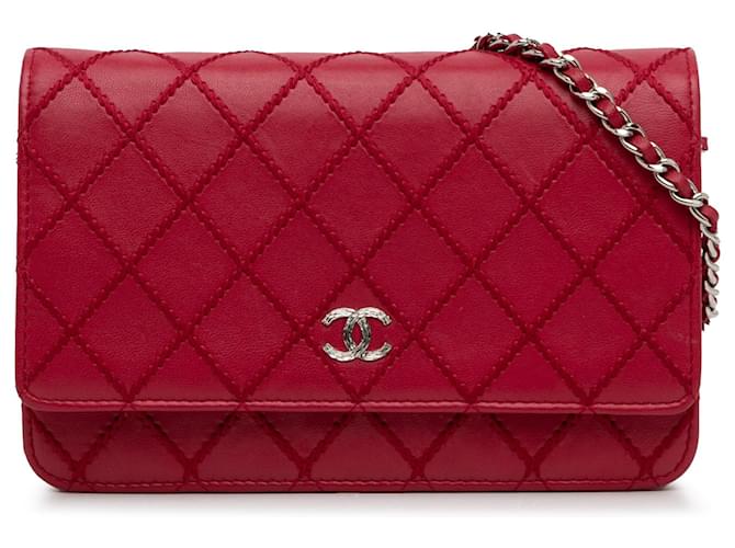 Wallet On Chain Cartera roja Chanel CC Wild Stitch con bolso bandolera con cadena Cuero  ref.1293078