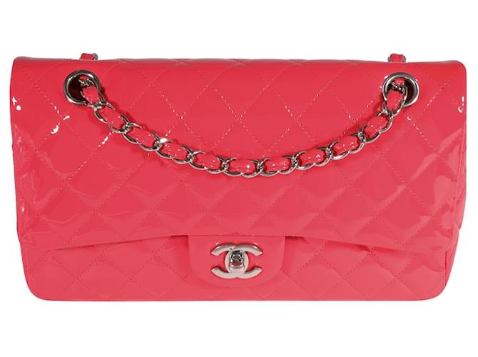 Timeless Bolsa Chanel Candy Pink acolchoada couro envernizado médio com aba com forro clássico Rosa  ref.1293408