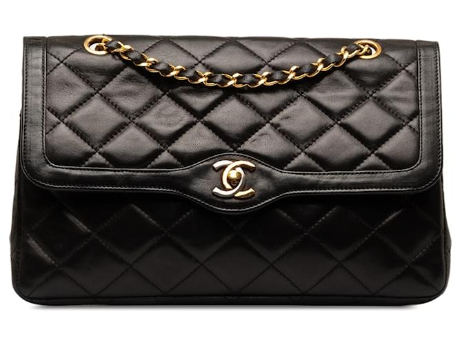 Black Chanel Lambskin Paris lined Flap Shoulder Bag Leather  ref.1294177