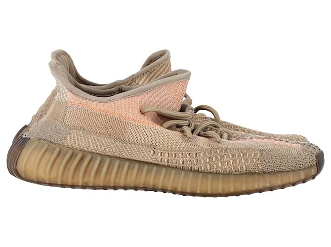 ADIDAS YEEZY BOOST 350 V2 Sand Taupe Sneakers in Beige Synthetic  ref.1294661