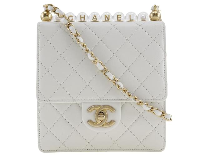 Timeless CHANEL pearl bag White Leather  ref.1294877