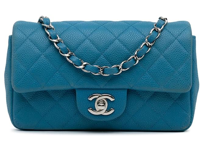 CHANEL Handtaschen Diana Blau Leder  ref.1295235
