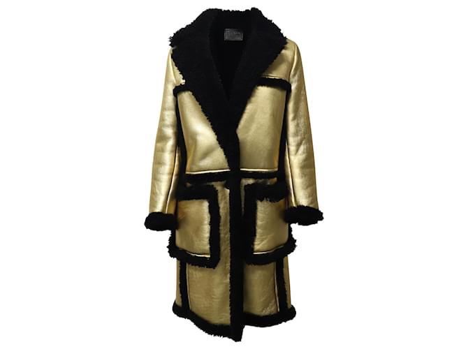Manteau Prada avec bordure en peau de mouton en cuir doré métallisé  ref.1296581