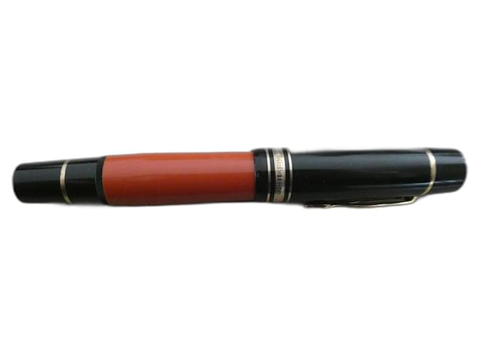 Montblanc stylo plume édition limitée année 1992 hemingway plume or 18k EN L ETAT Orange  ref.1296746