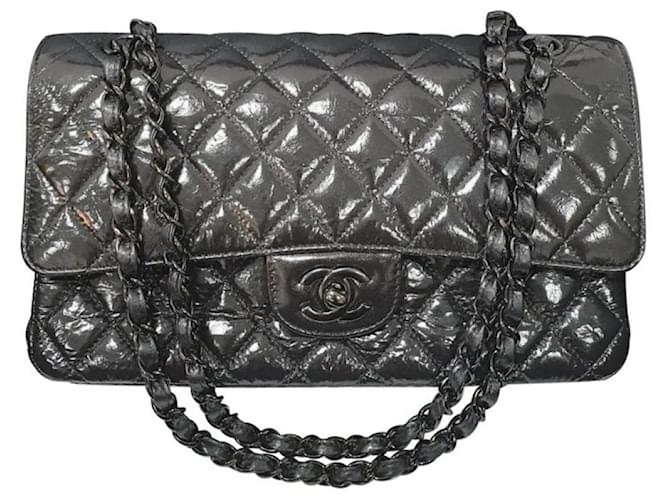 Borsa Chanel in pelle nera lucida, modello Timeless Classic Double Flap. Nero Pelle verniciata  ref.1297780