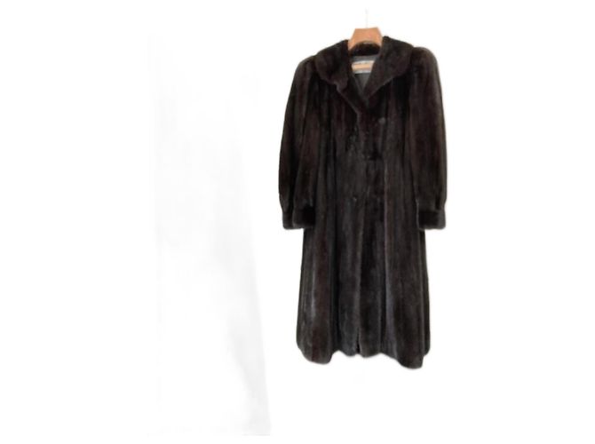 Sprung Frères mink coat dark brown