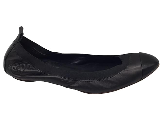 Autre Marque Chanel Black CC Logo Embossed Patent Leather Cap Toe Stretch Leather Ballet Flats  ref.1298124
