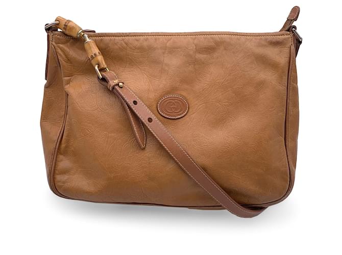 Gucci Vintage Beige Embossed Leather Shoulder Bag with Bamboo  ref.1298325