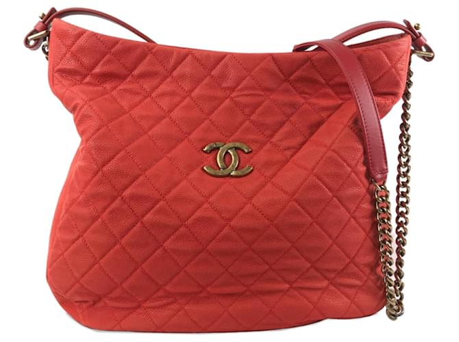 Chanel Red Caviar Country Chic Hobo Leather  ref.1298534