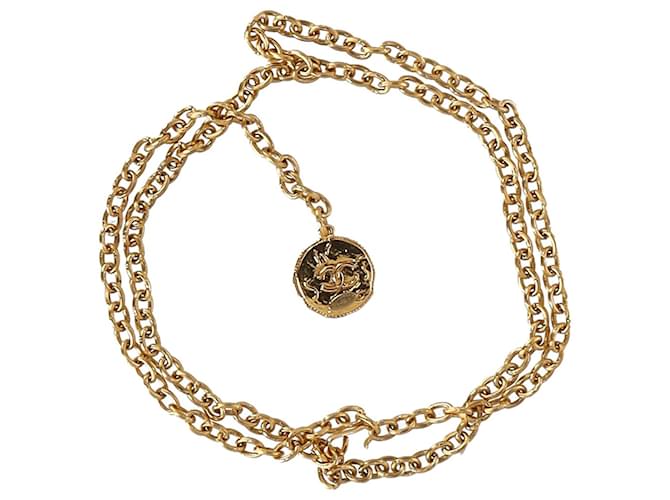 Cinto de elo de corrente com medalhão com logotipo Chanel CC em metal dourado  ref.1298721