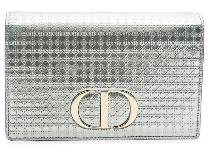 Christian Dior Silver Metallic Patent Micro Cannage 30 Montaigne 2 in 1 Pouch  ref.1299234