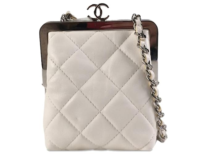 Chanel White Lambskin and Plexiglass Kiss Clutch with Chain Leather Plastic Resin  ref.1299376
