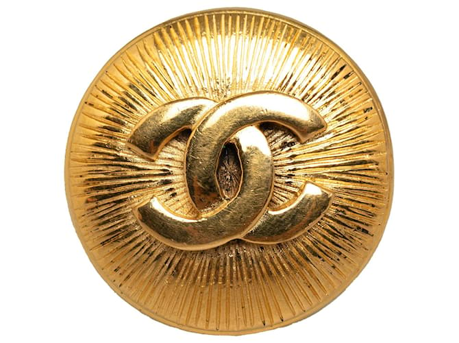 Broche Chanel Gold CC Dourado Metal Banhado a ouro  ref.1299396