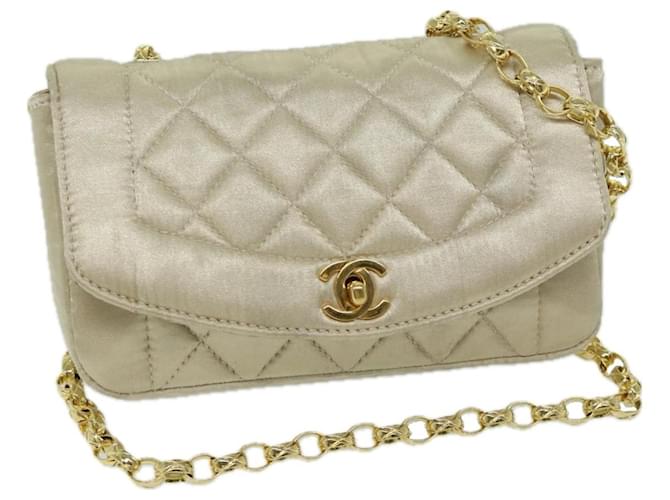 Chanel Mini Matrasse Chain Bolsa de Ombro Bege Seda  ref.1300109