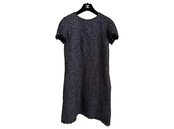 Chanel Robe en tweed géométrique noire  ref.1300406