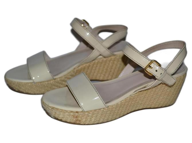 Prada sandals Cream Patent leather  ref.1300420