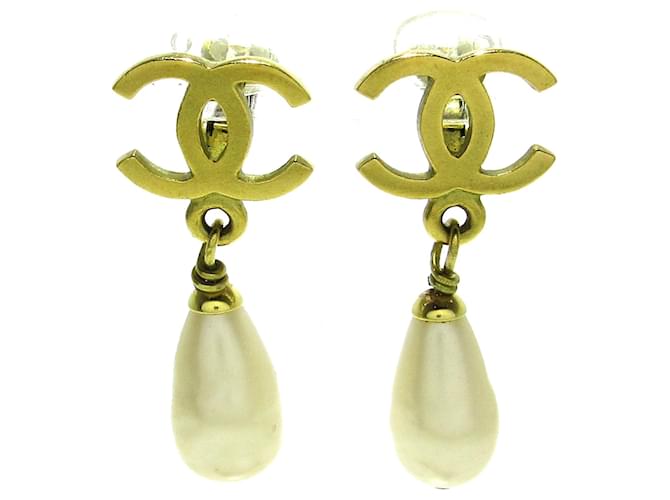 Gold Chanel CC Faux Pearl Clip On Drop Earrings Golden Metal  ref.1300740