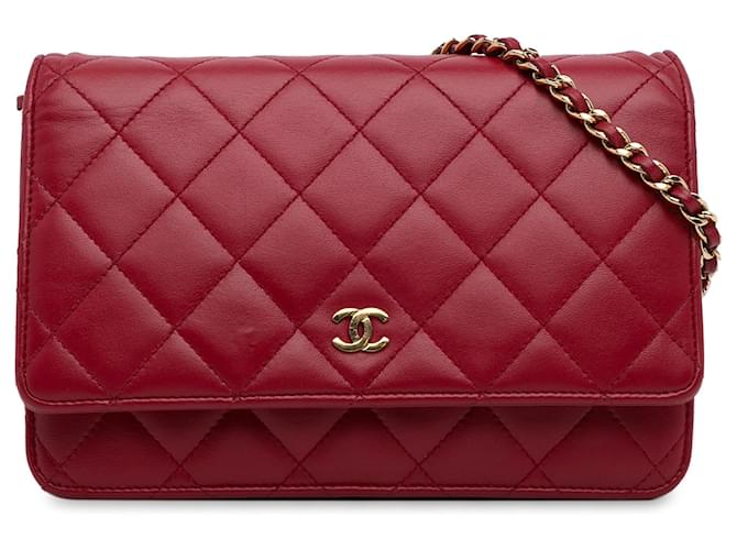 Wallet On Chain Cartera roja Chanel clásica de piel de cordero con bolso bandolera con cadena Cuero  ref.1300764