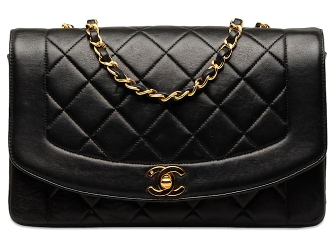 Bolso bandolera Chanel mediano de piel de cordero Diana con solapa negro Cuero  ref.1300794