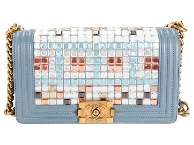Le Boy Bolsa Chanel Edição Limitada Couro Azul Claro e Mosaico Médio Menino  ref.1300995
