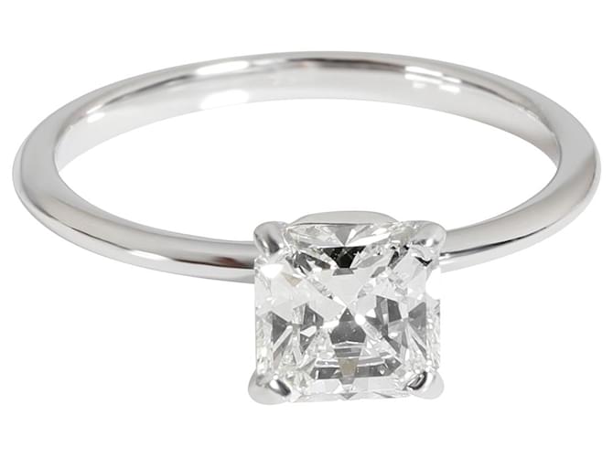 TIFFANY & CO. Anello di fidanzamento con vero diamante in platino G-H VS1 11 ctw Argento Metallico Metallo  ref.1301041