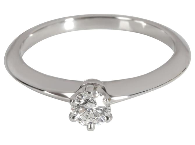 TIFFANY & CO. Anel de noivado solitário de diamante em platina G VS1 0.21 ctw Prata Metálico Metal  ref.1301057