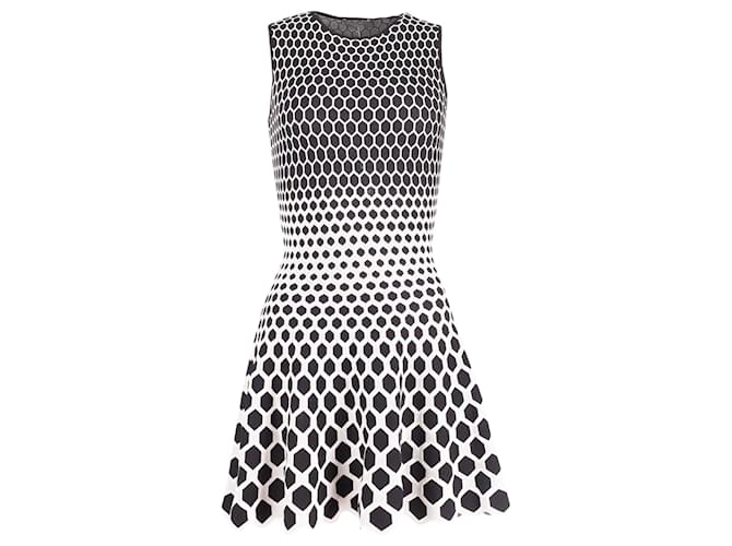 Alexander Mcqueen Knit Honeycomb Skater Dress in Black Print Viscose Cellulose fibre  ref.1301355