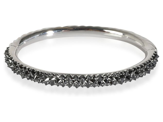 Pulsera de oro blanco con diamantes de engaste inverso de David Yurman