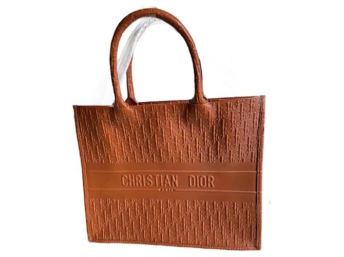 Dior Camel leather book tote  ref.1302480