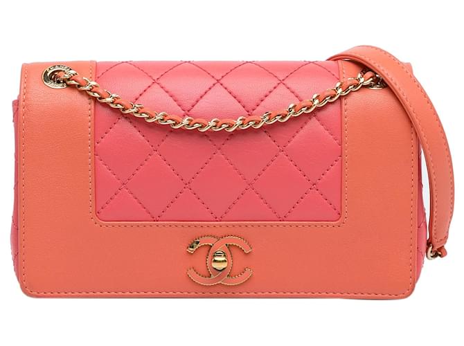 Chanel – Kleine Mademoiselle Vintage-Überschlagtasche in Rosa Leder  ref.1302563