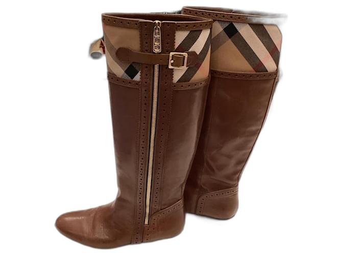 Burberry Boots Brown Leather  ref.1302822