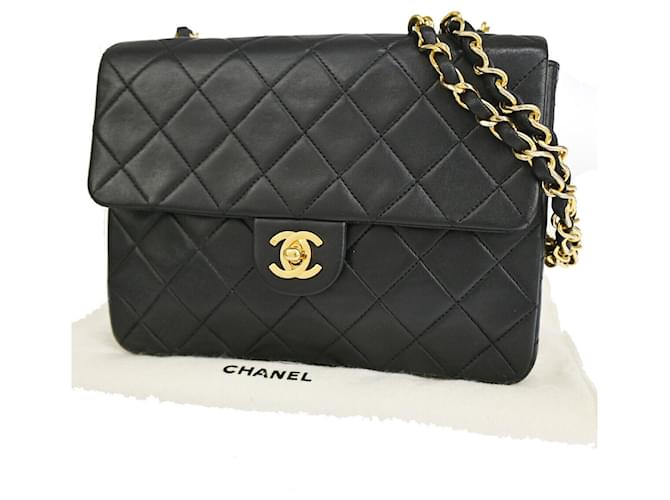 Timeless Chanel Mini matelassé Black Leather  ref.1303127