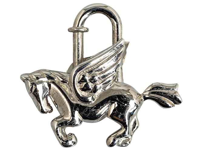 Hermès Charme de serrure Hermes Silver Pegasus Cadena Métal Argenté  ref.1303236