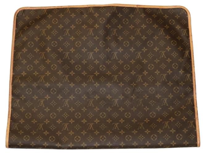 Louis Vuitton Kleidungsstück Fall Braun Leinwand  ref.1304021