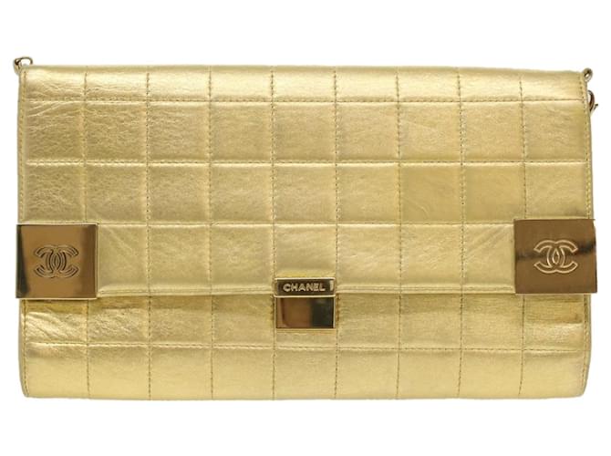 Chanel Chocolate bar Golden Leather  ref.1304461