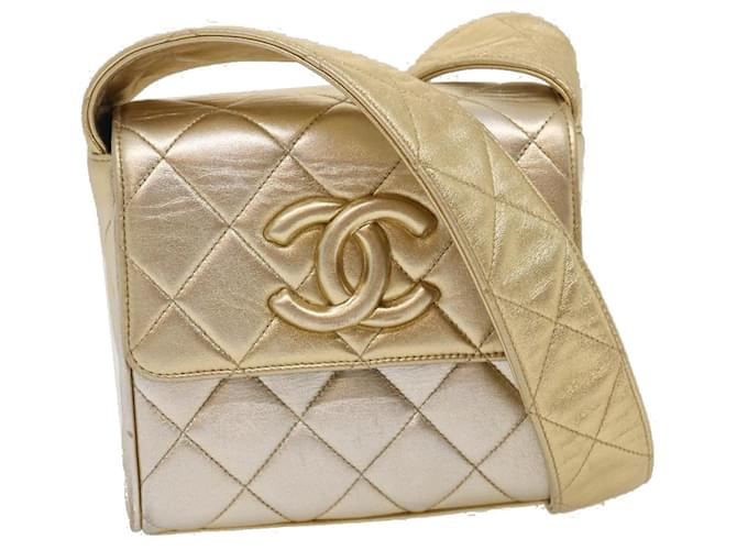 Chanel Golden Leder  ref.1304893