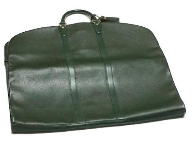 Louis Vuitton Garment case Green Leather  ref.1304923