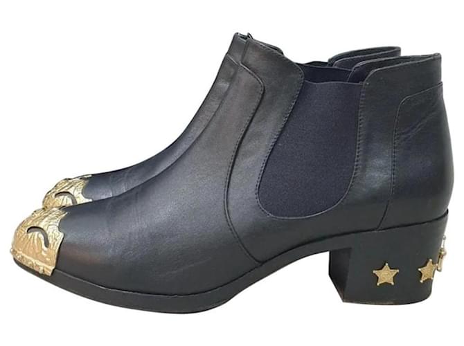 CHANEL Dallas Black Leather Ankle Boots  ref.1305153