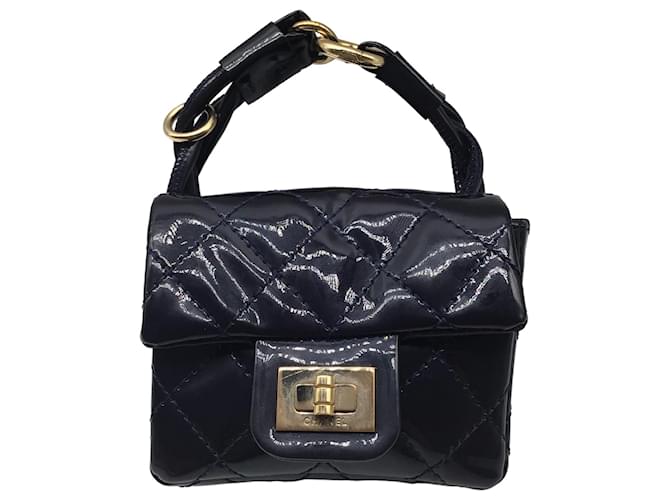 Autre Marque Mini borsa Chanel con monitor alla caviglia in pelle verniciata trapuntata blu navy  ref.1305237