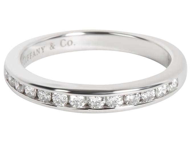 TIFFANY & CO. Kanal eingestellt 13 Diamant-Hochzeitsband, Platin 0.24 ctw Silber Metallisch Metall  ref.1305568