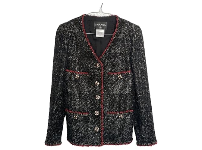 Chanel Chaqueta de tweed rojo oscuro con botones de joya Gripoix. Negro Lana  ref.1305863