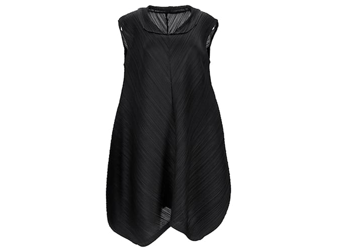Pleats Please Issey Miyake Tap Dress in Black Polyester  ref.1305917