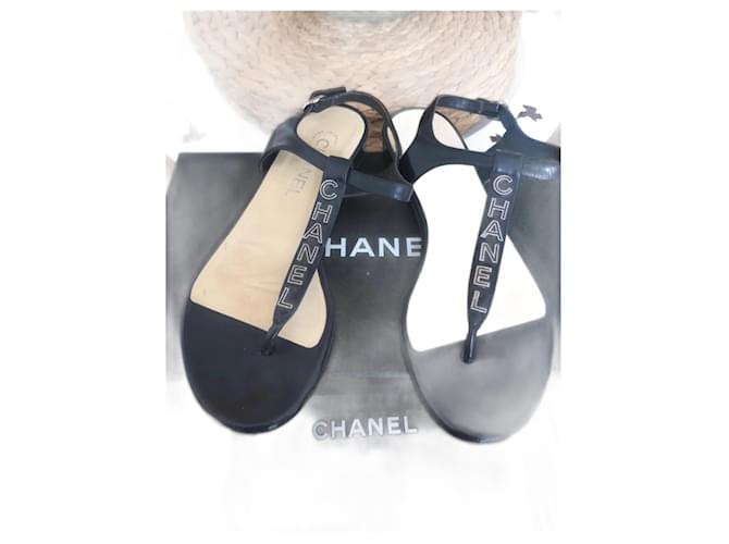 Chanel Sandalen Marineblau Leder  ref.1306121